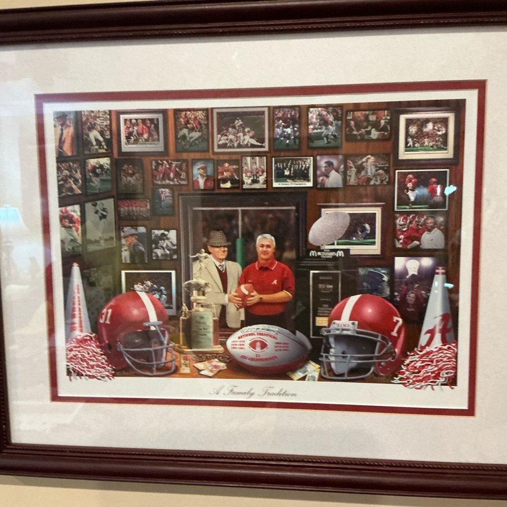 University of Alabama Framed Football Print “A FAMILY TRADITION” 🐘🐘🐘 - Picture 4 of 5